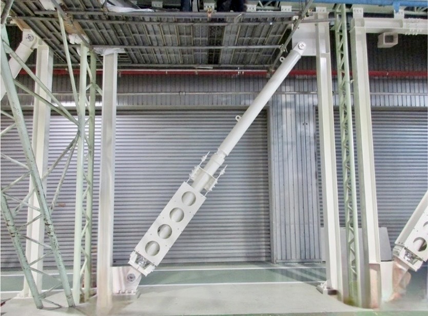 大手住宅設備メーカー工場への最新型オイルダンパー$\alpha$F納入事例。大規模空間の制振改修設計。